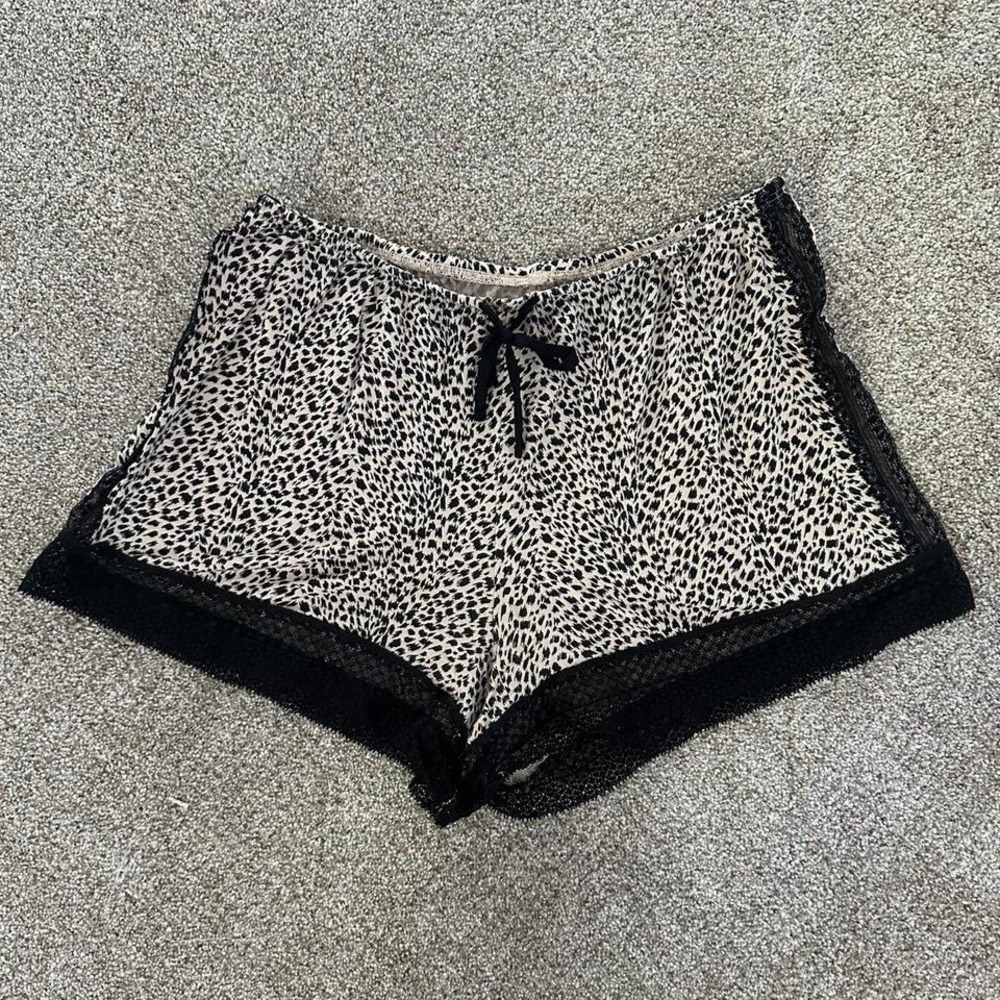 Size S Victoria's Secret‎ Black and Beige Cheetah Shorts with Lace Trim